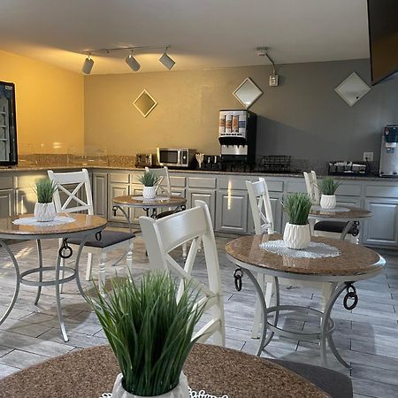יובה סיטי Sutter Inn מראה חיצוני תמונה