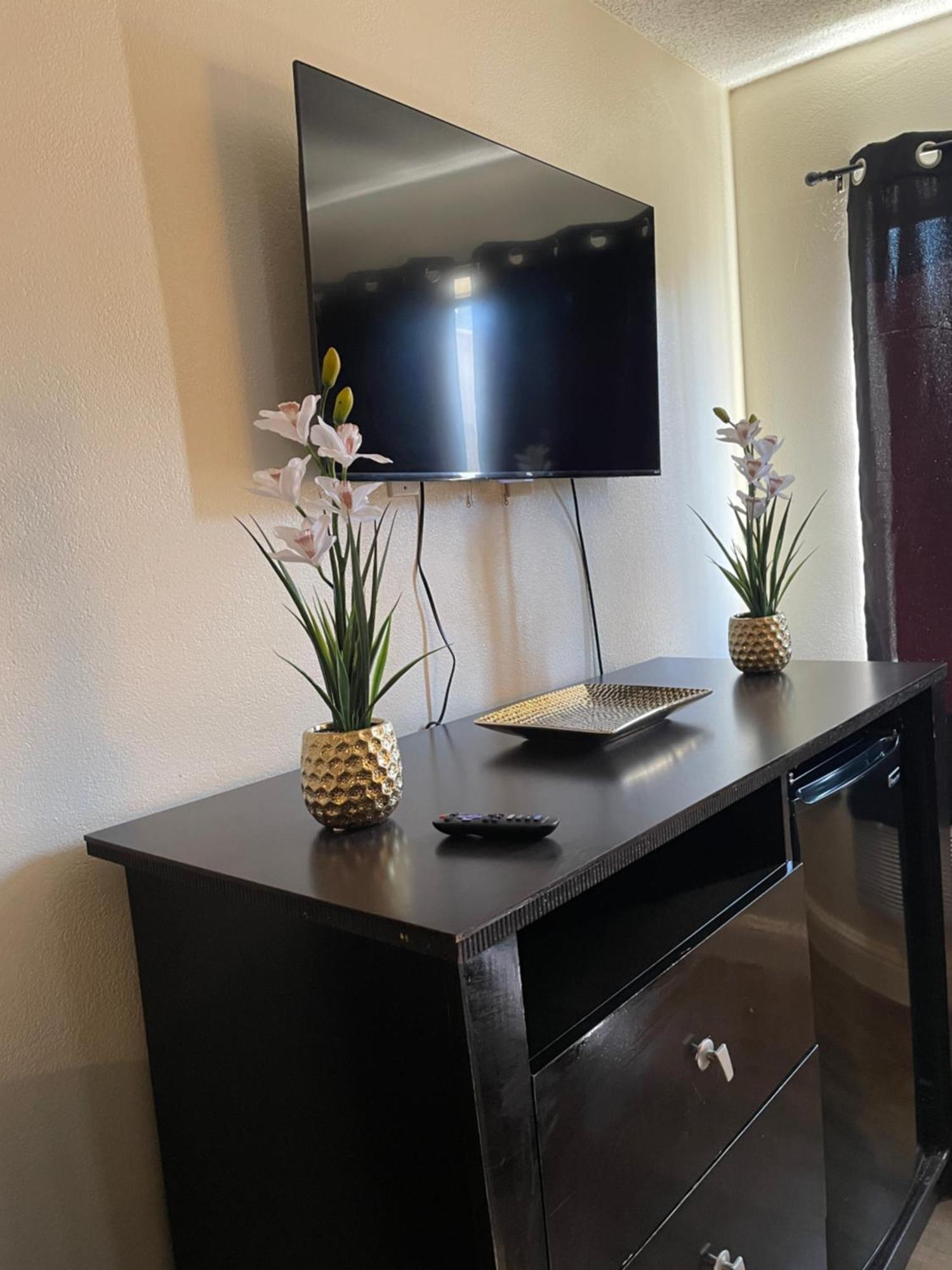 יובה סיטי Sutter Inn מראה חיצוני תמונה